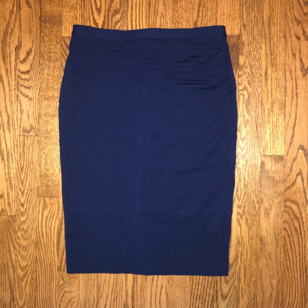 Thalian navy blue pull on fitted pencil skirt